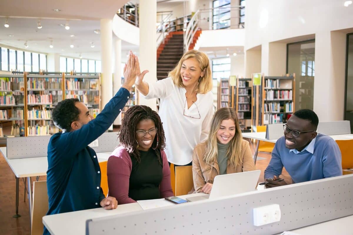 Pourquoi opter pour un soutien scolaire lors des études supérieures